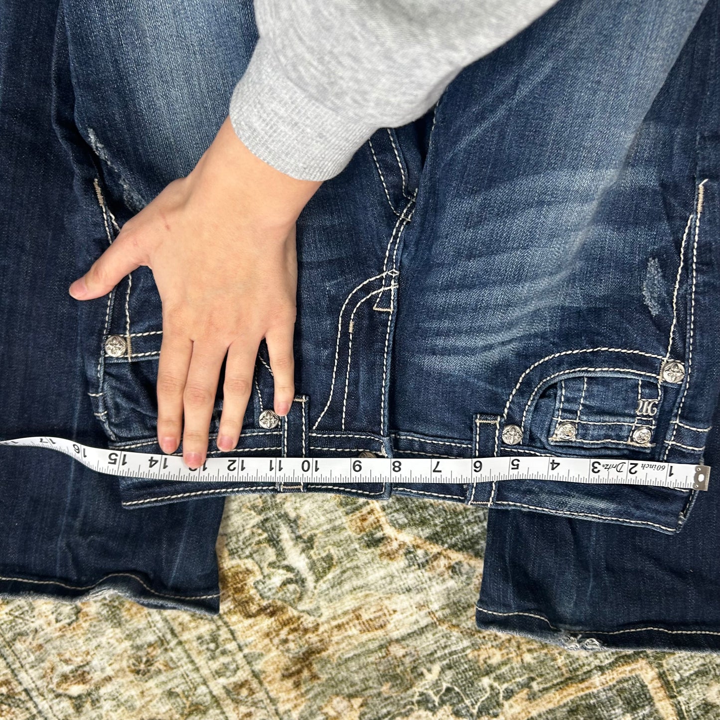 Miss me Y2K size 27 - scroll to see measurements!