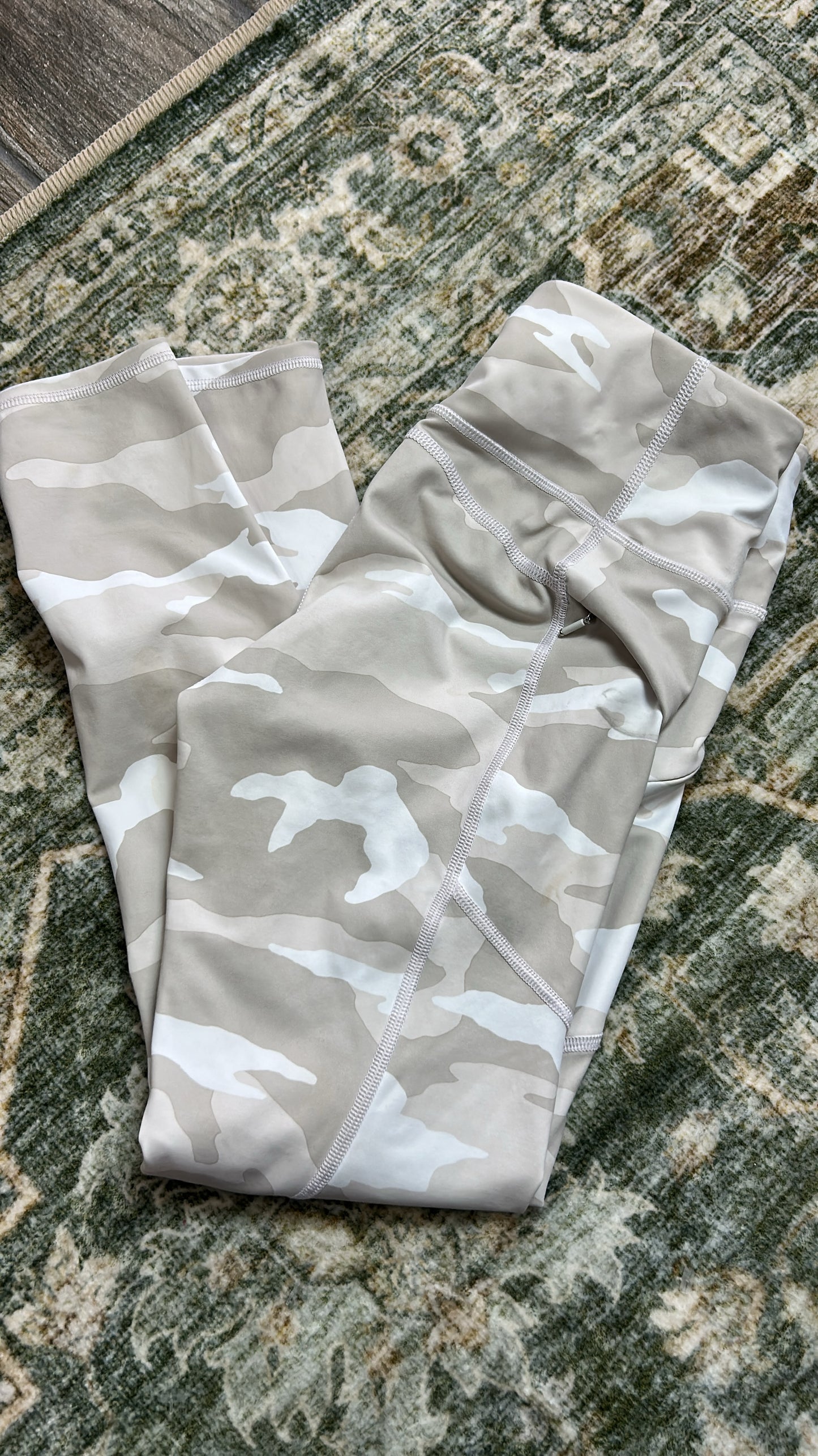 Athleta size XS ankle length