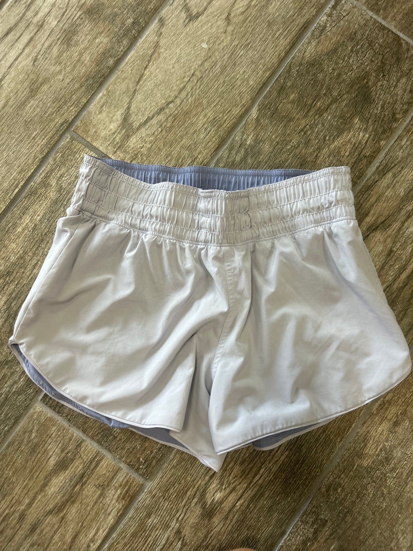 Lululemon Reversible Size 4