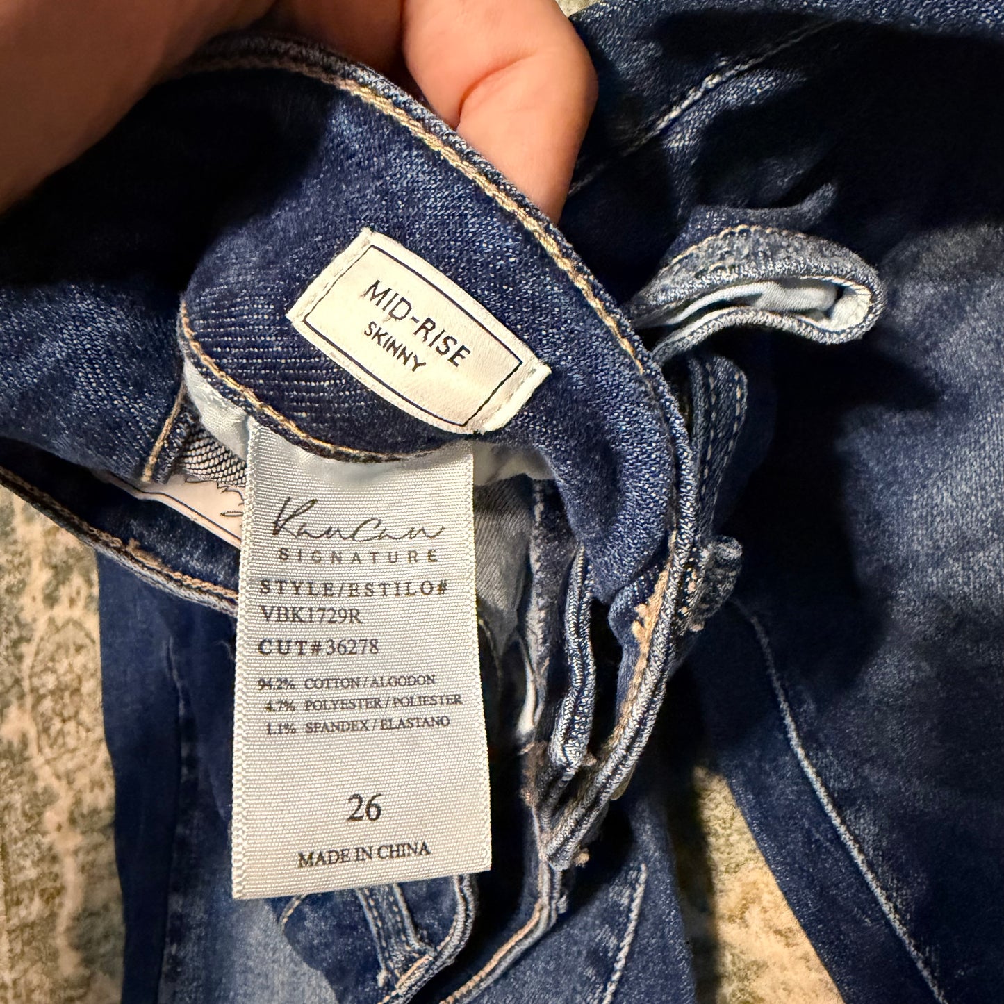 Kancan skinnies size 26 no holes