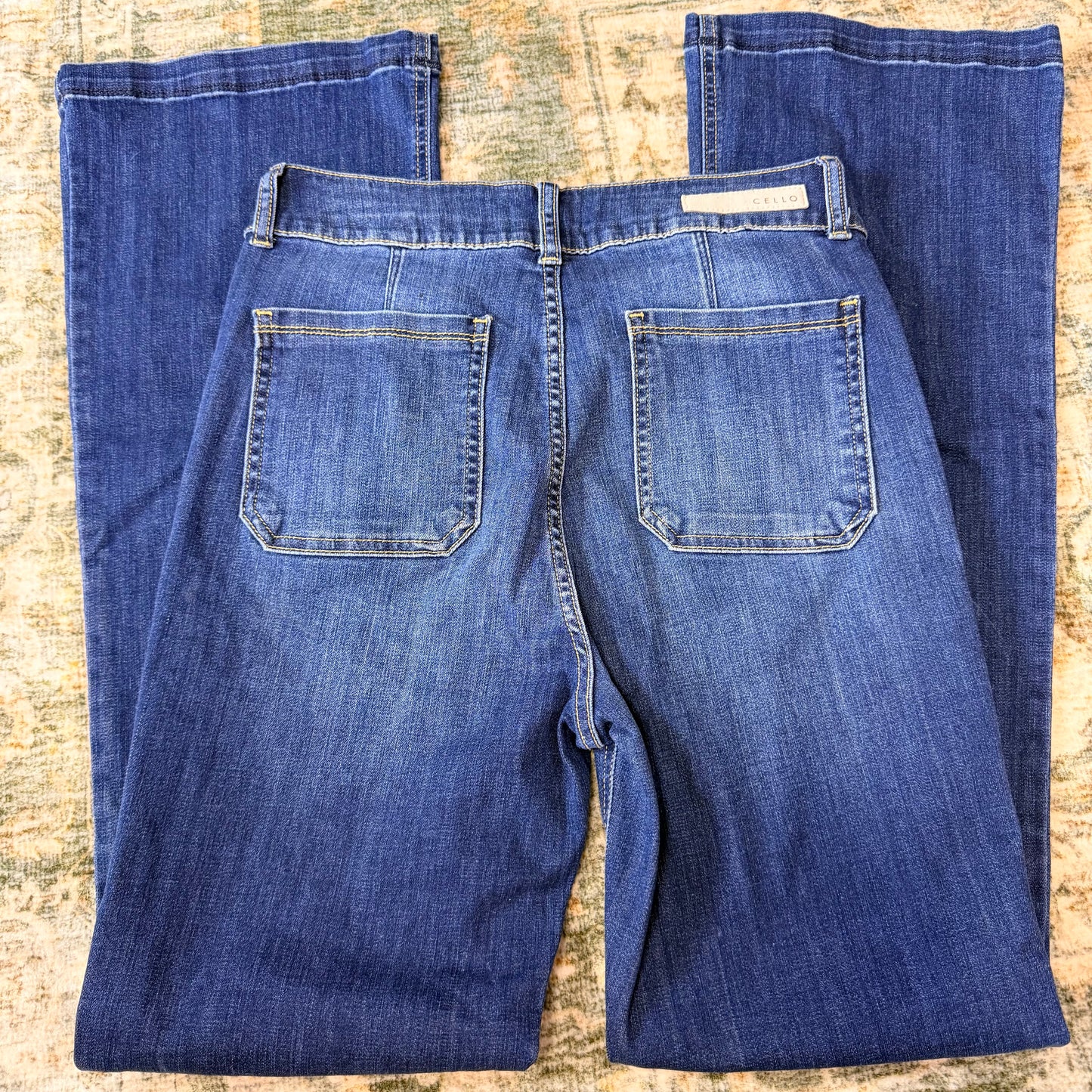Cello bootcut size 11 w/ some stretch