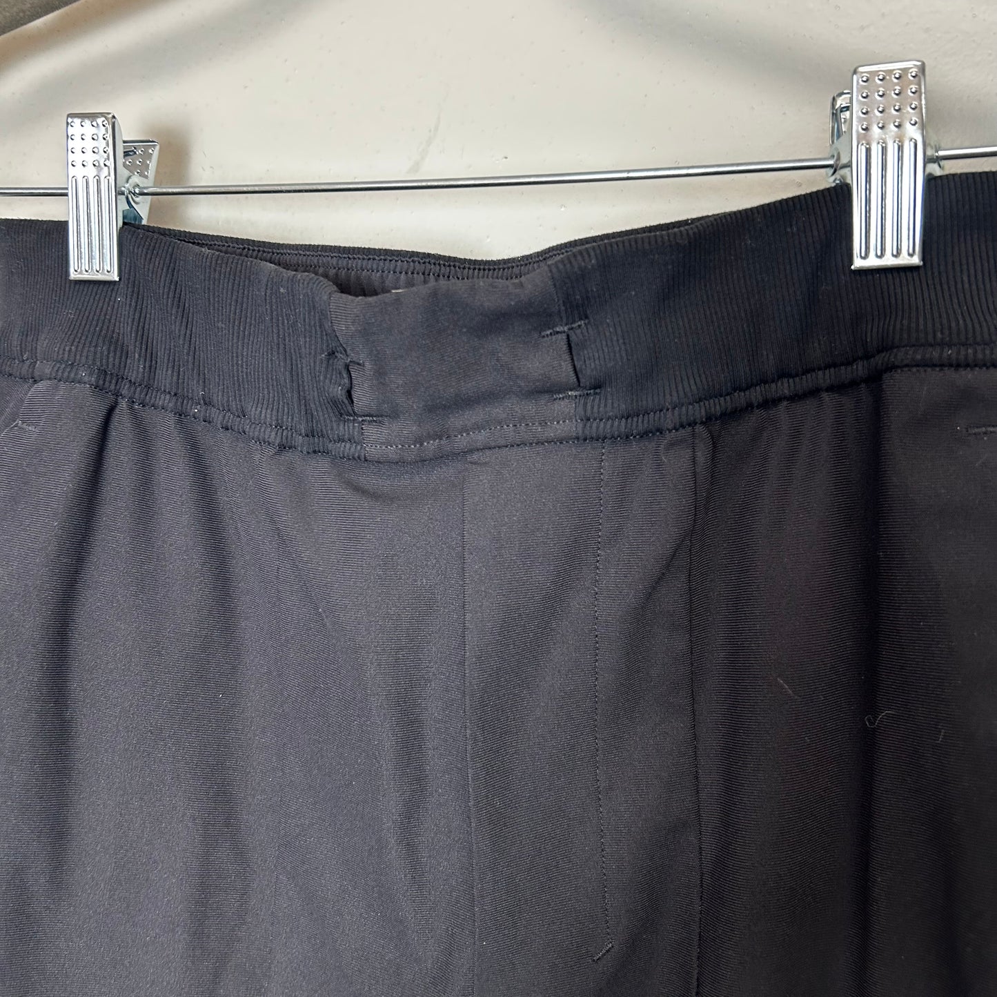 Lululemon men's ABC joggers medium tall