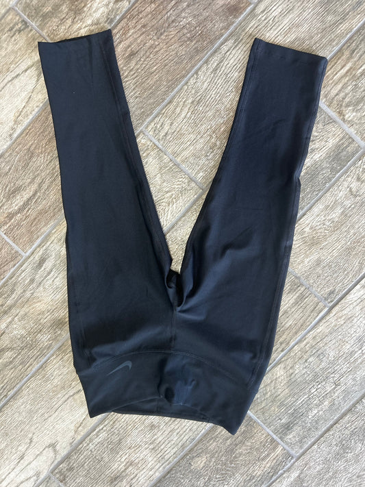 Nike 3/4 black leggings XS