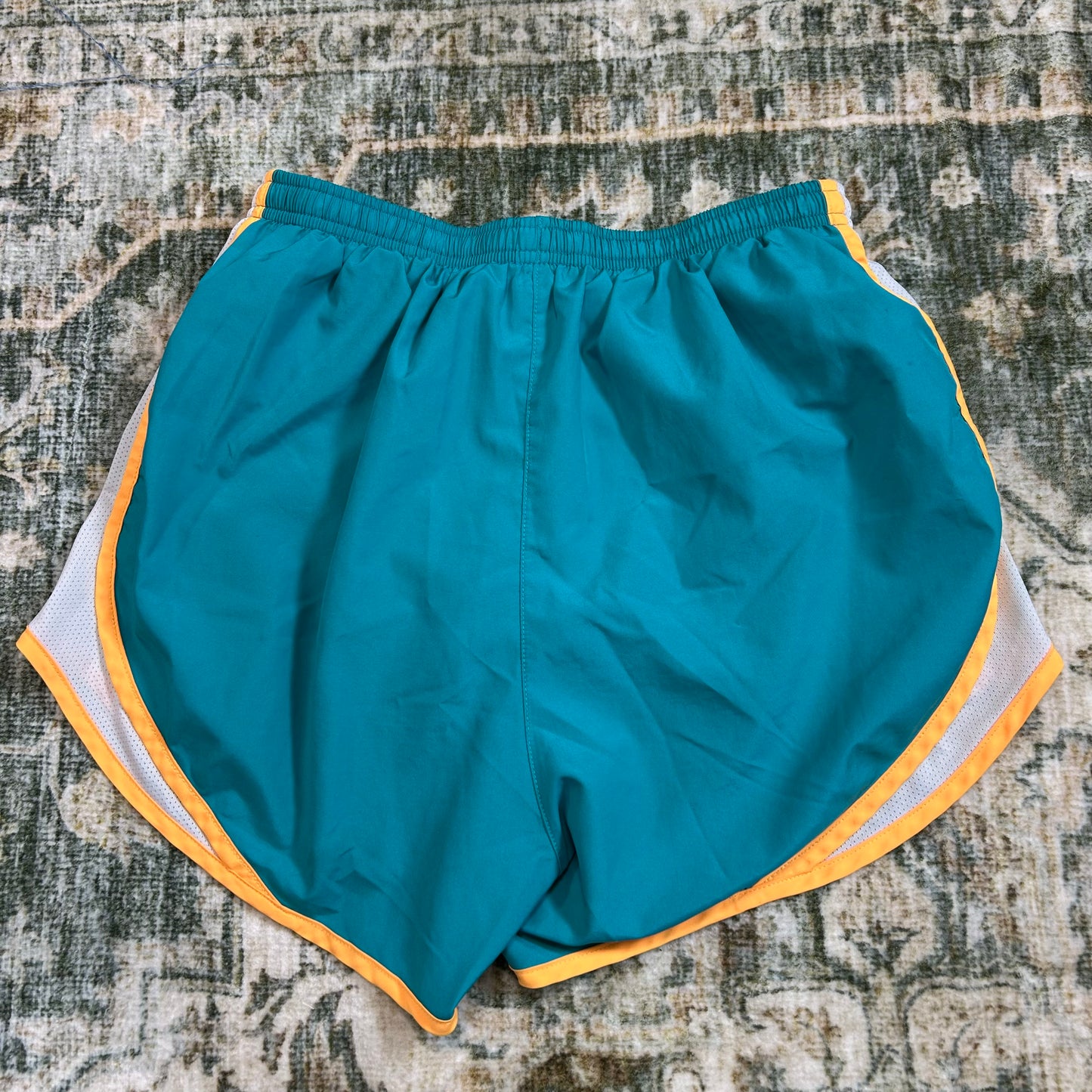 Nike small shorts