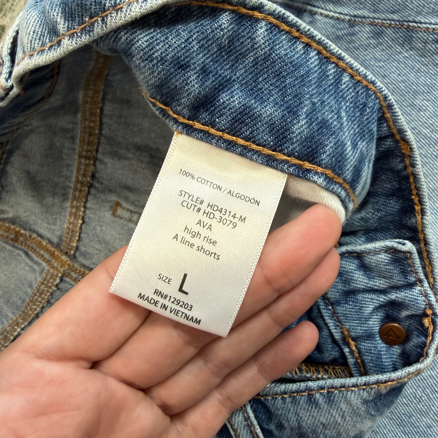 HIDDEN NWT large