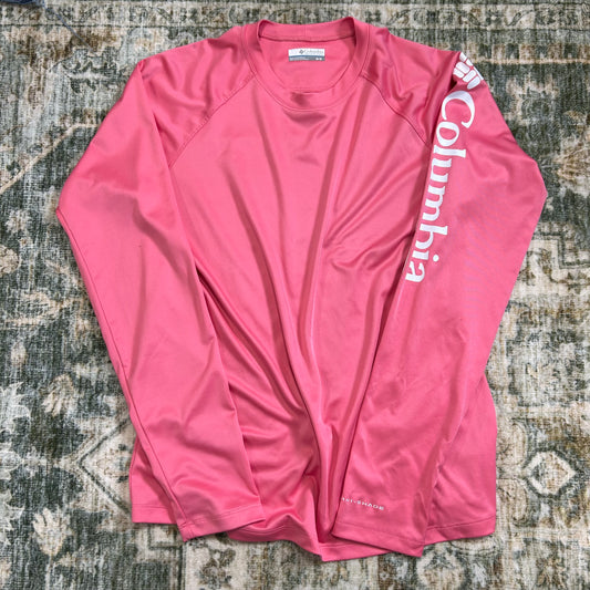 Columbia medium performance shirt