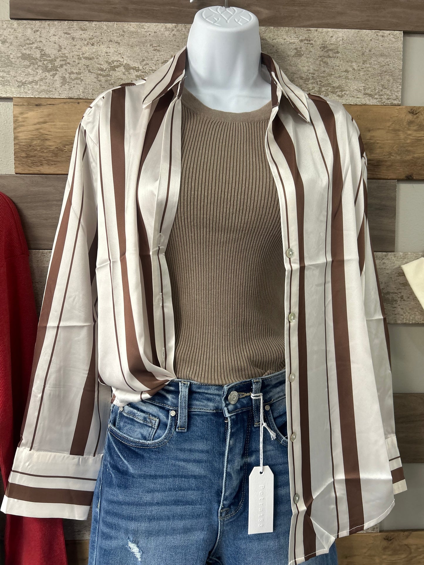 The Beth Button Up Top