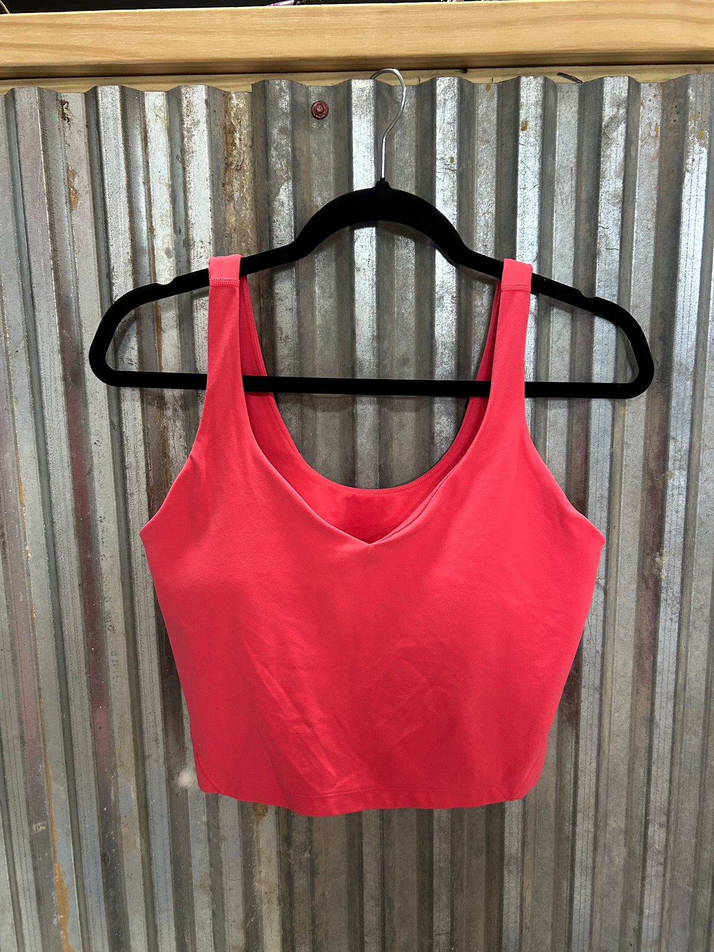 LULU Tank size 10 A/B cups