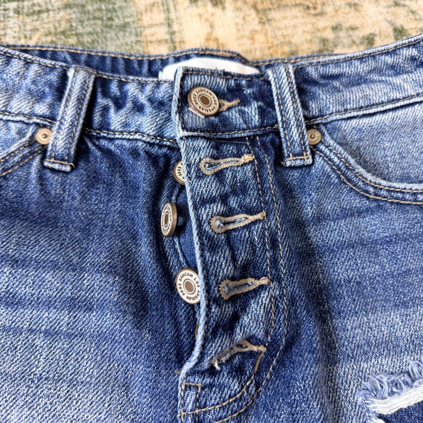 Kancan size small - fit a little looser so may fit medium