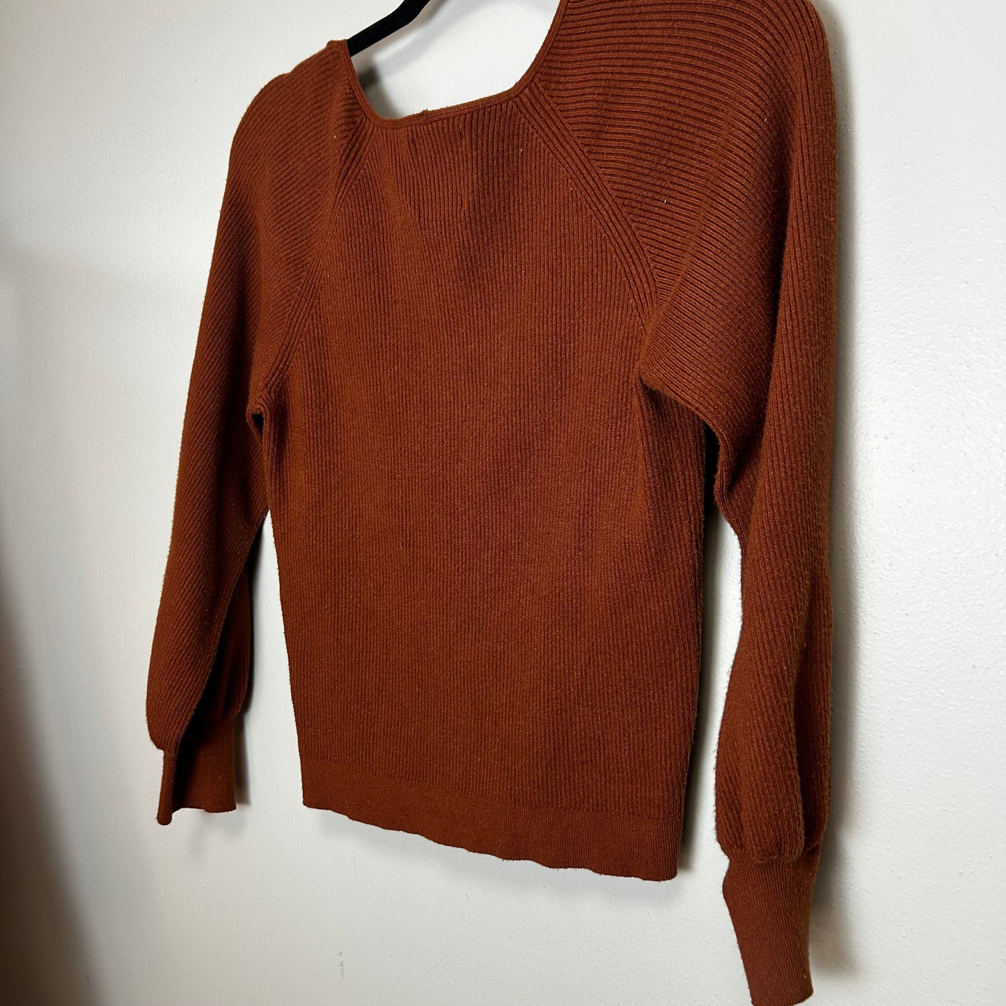 Abercrombie & Fitch small v neck sweater
