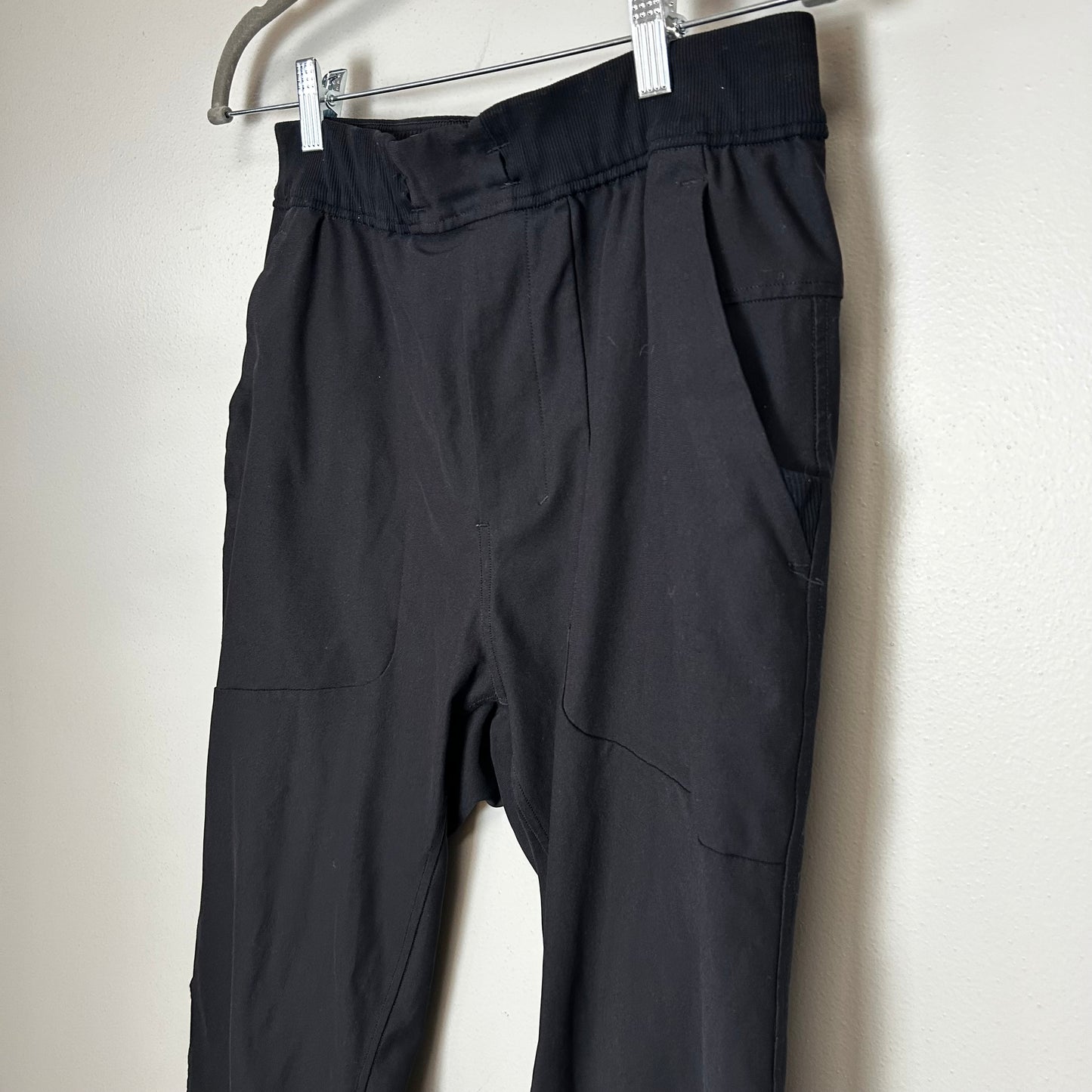 Lululemon men's ABC joggers medium tall