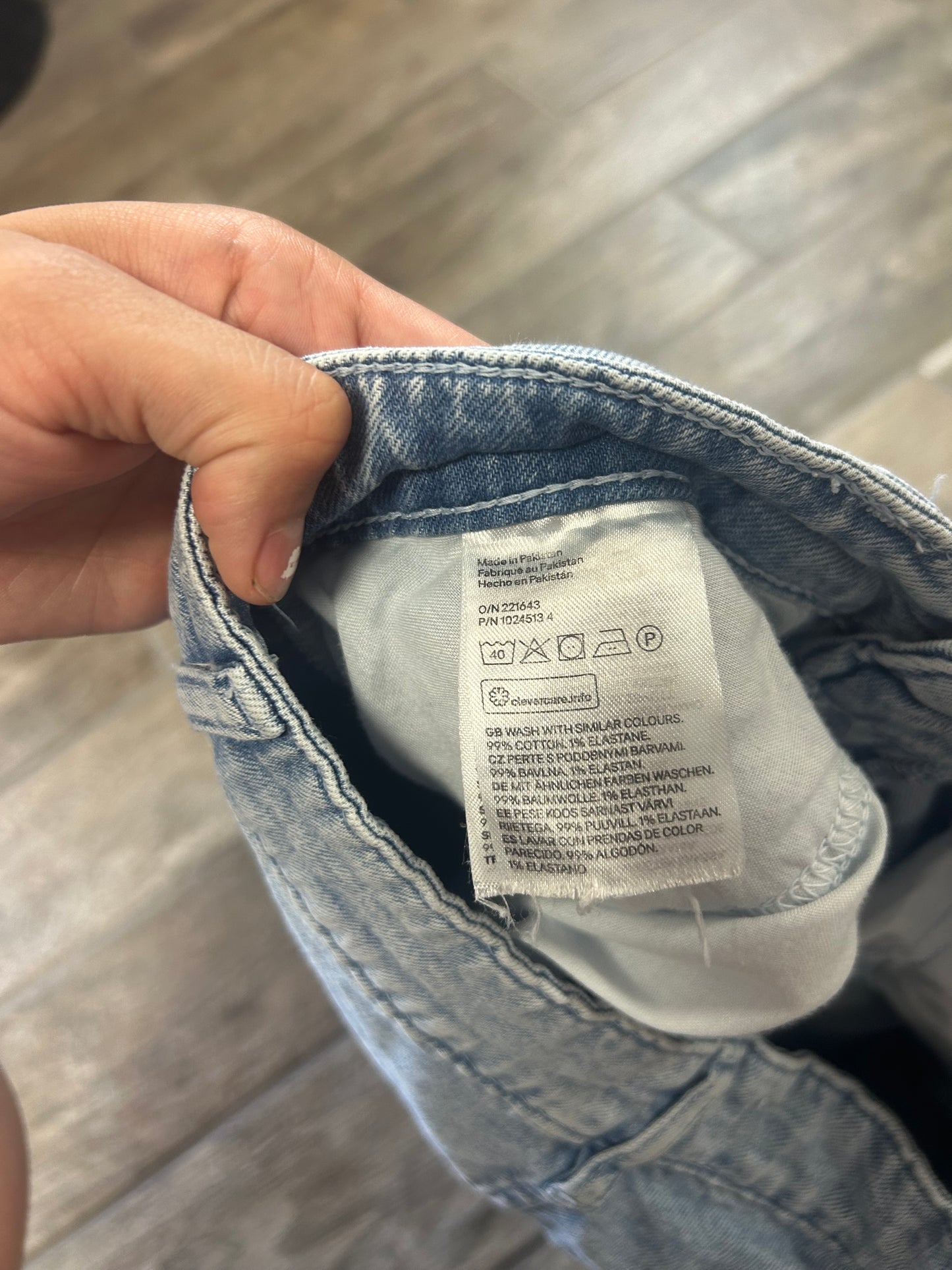 H&M Size 6 boyfriend fit long pants