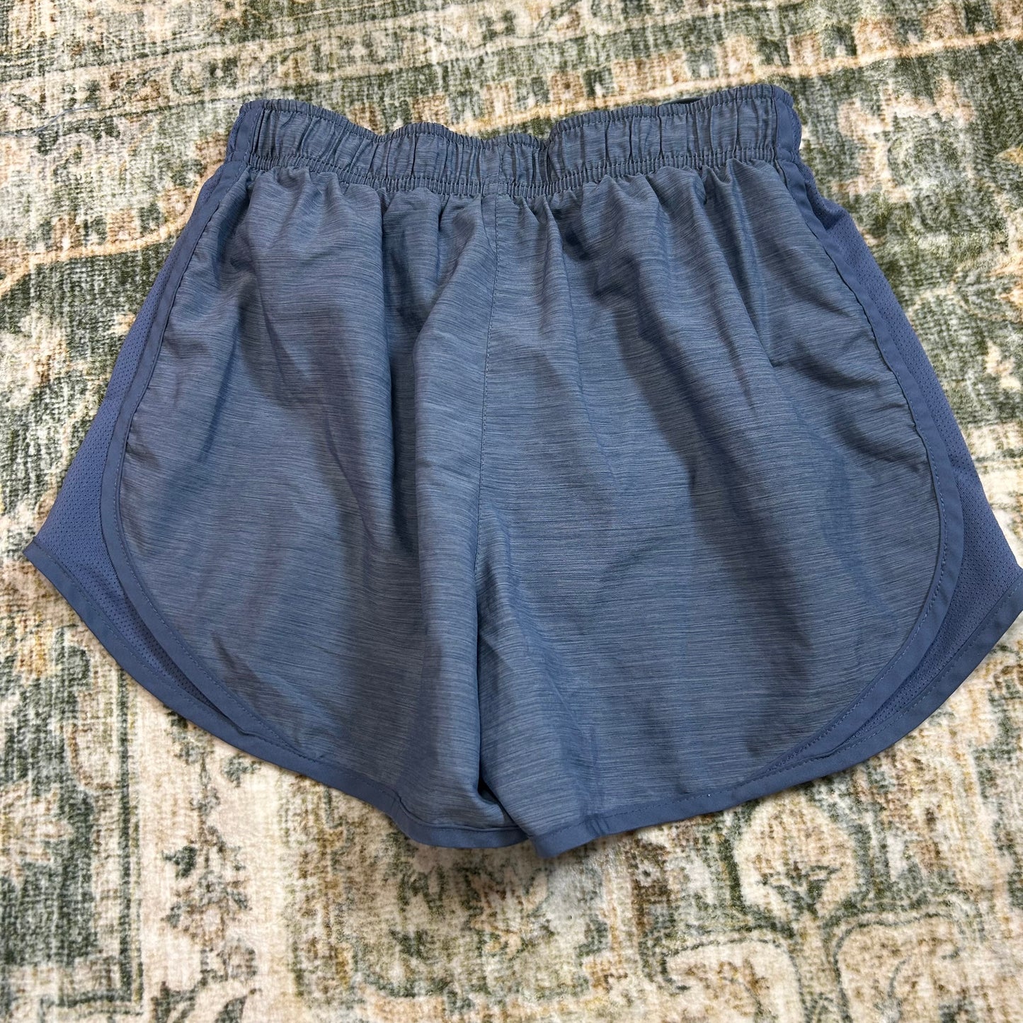 Nike small shorts