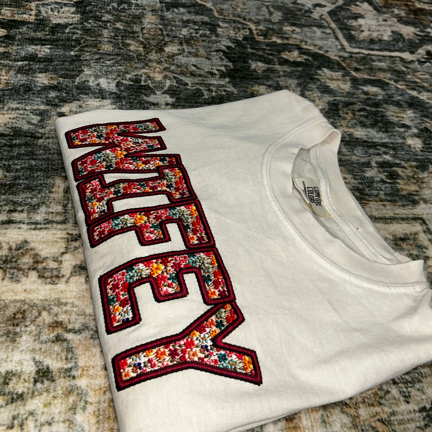 Wifey Comfort Colors XL ivory tee - no flaws