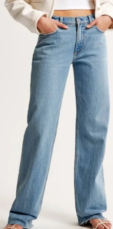 Abercrombie & Fitch 26|2r the baggy low rise jeans