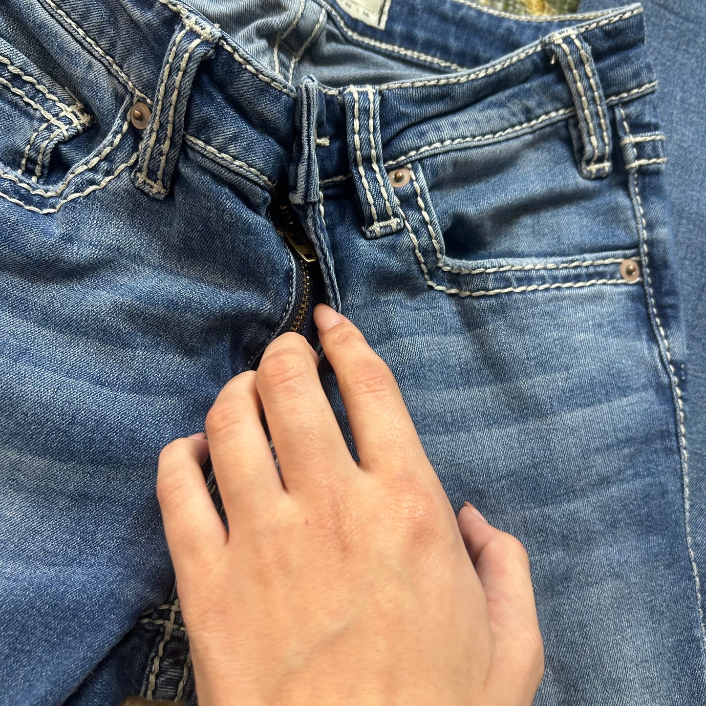 Rock and roll 25x36 Midrise bootcut jeans