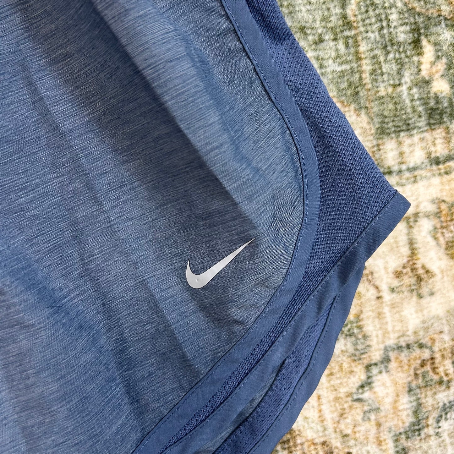 Nike small shorts