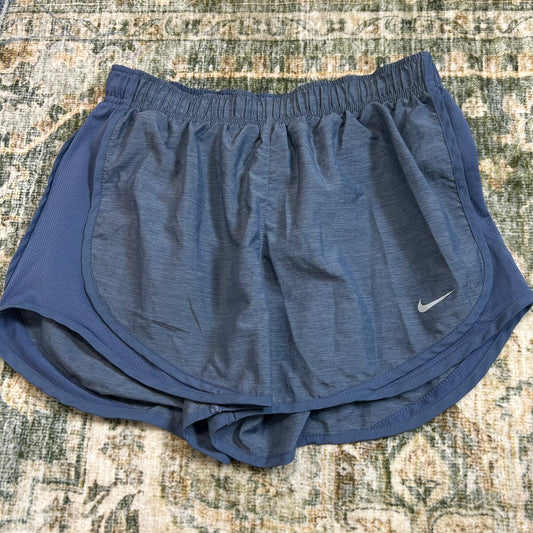 Nike small shorts