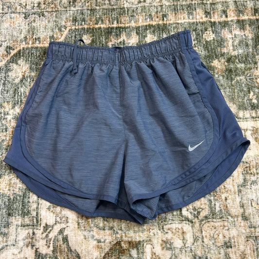 Nike small shorts