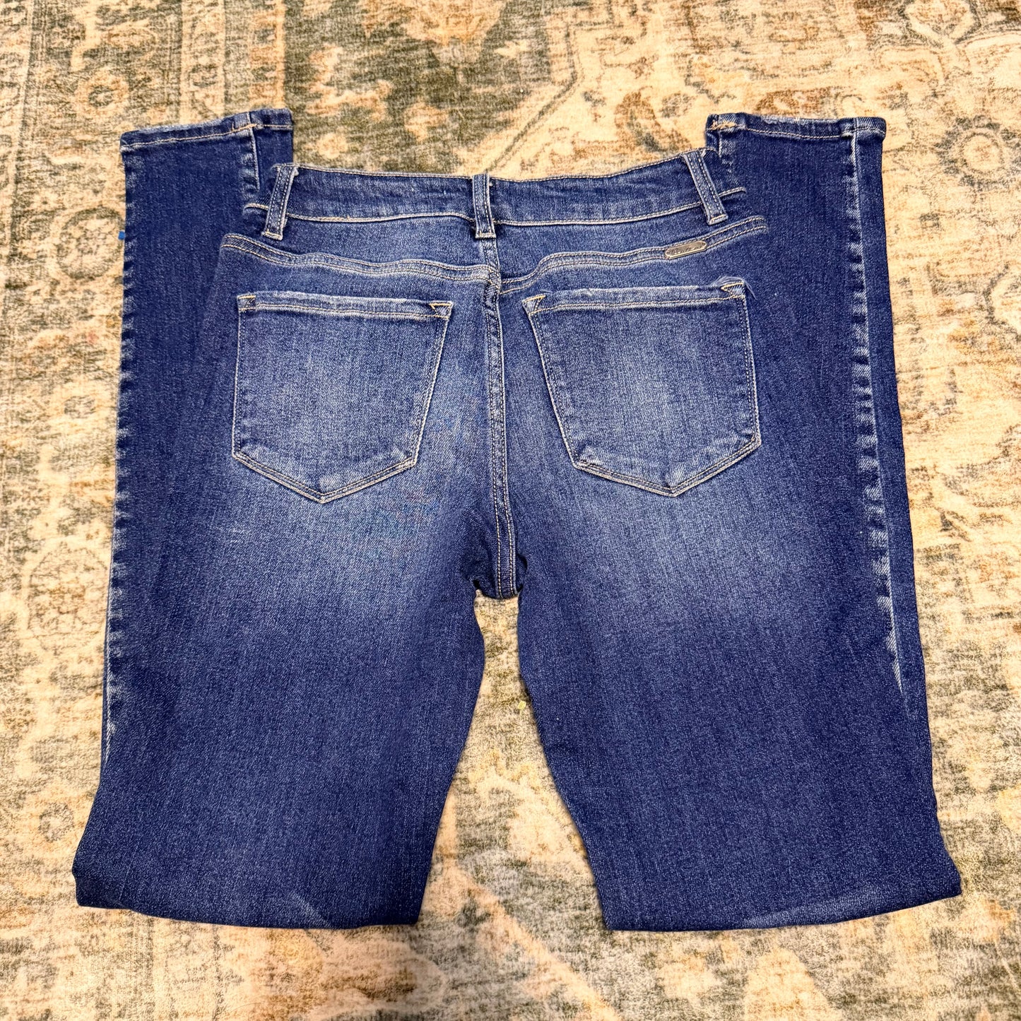 Kancan skinnies size 26 no holes