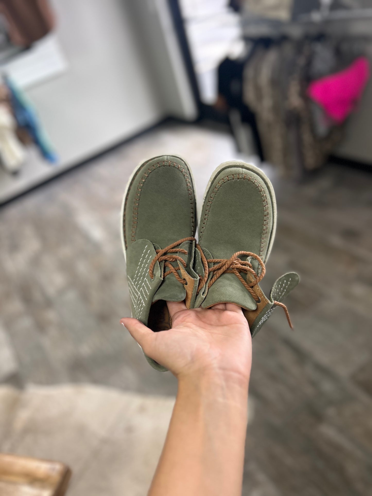 Justin Shoes size 6