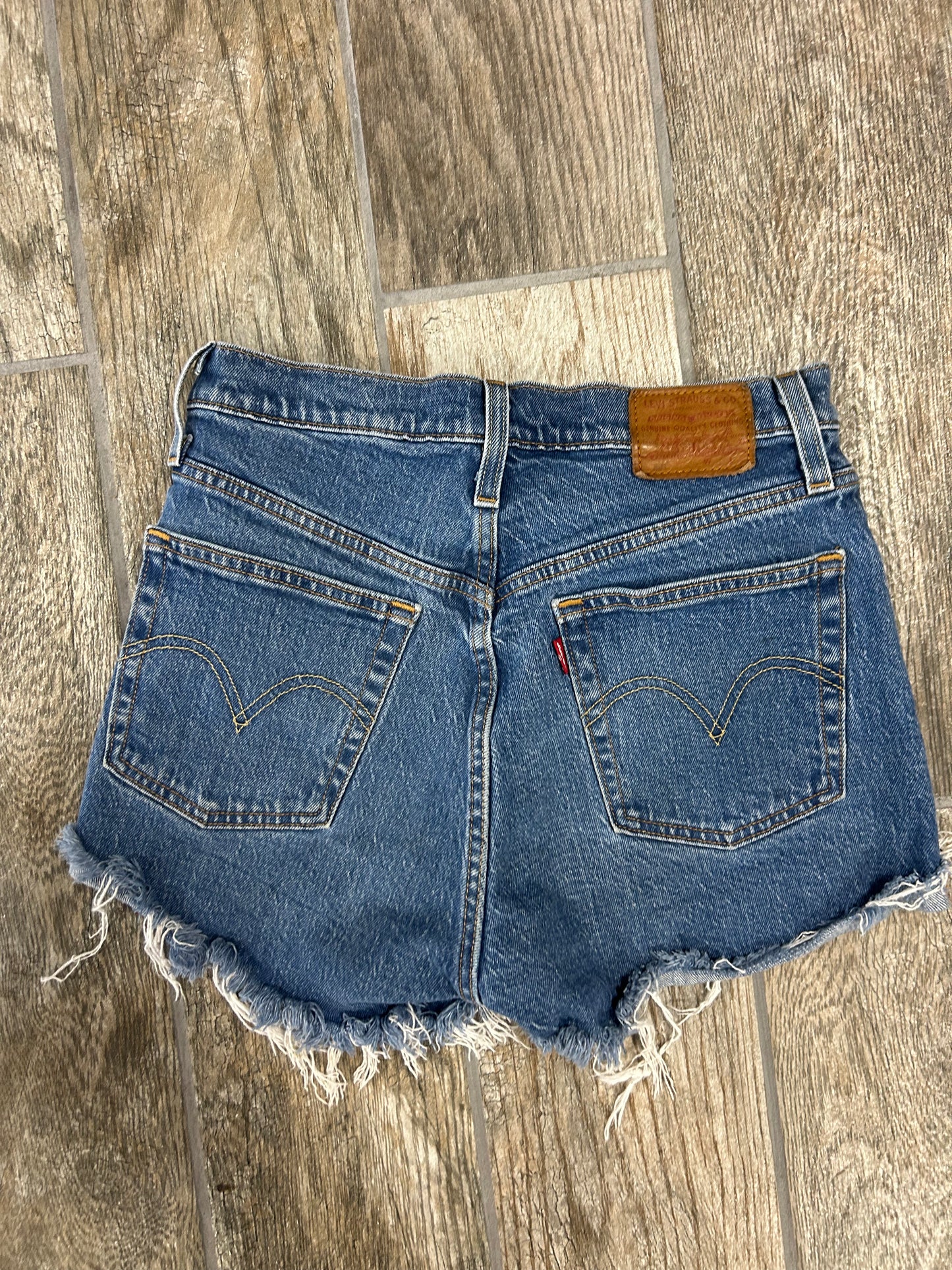 Levi Shorts size 26
